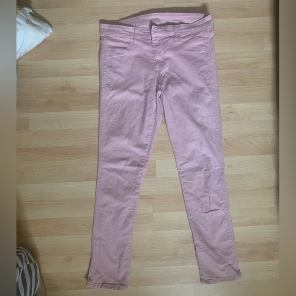H&M Denim - H&M Skinny Pink Lightweight Denim Jeans – Women’s Size 31